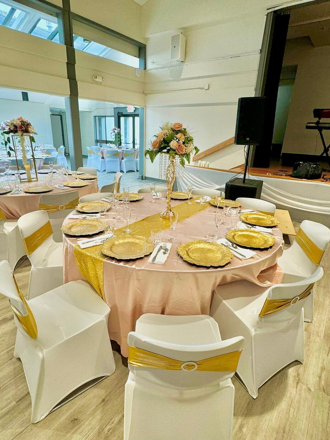 Dinnerware & Glassware